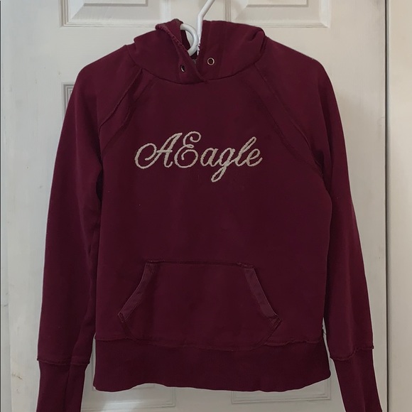 American eagle burgundy sweater! - Picture 1 of 3